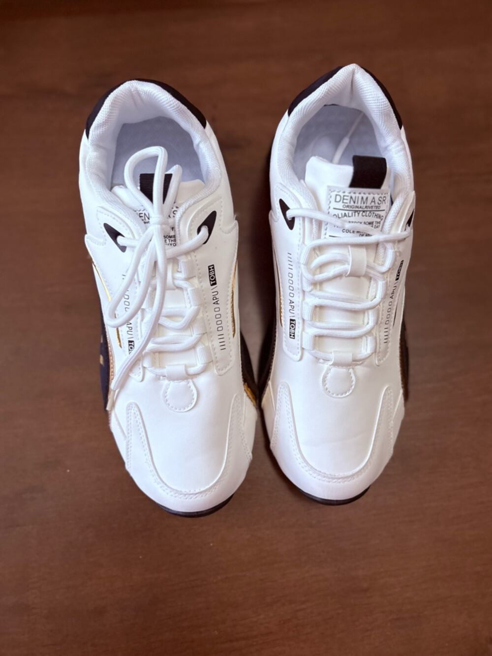 Men’s Fashion Sneakers Size 43 EU / US 10 Black White Gold Casual Shoes